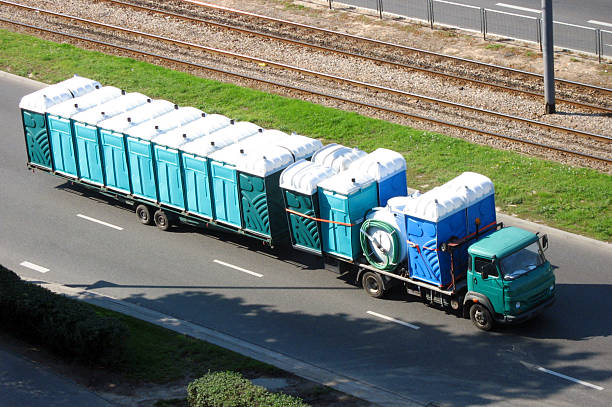 Best Porta potty delivery and setup  in Waynesburg, OH